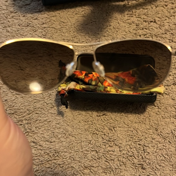 Maui Jim Polarized Small Maverick Aviator Sunglasses - Picture 4 of 5